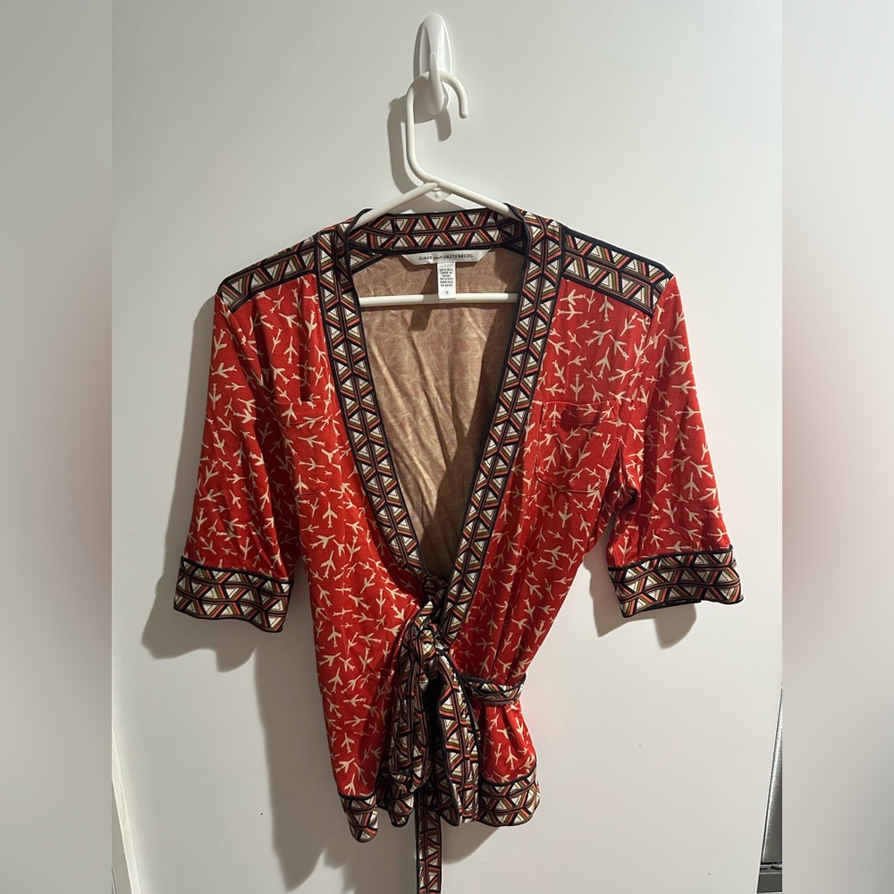 DVF 100% Silk Orange Airplane Wrap 3/4 SleeveSize 12/Large Diane Von Furstenberg